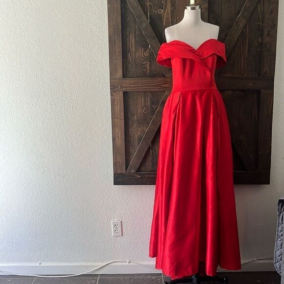 Red Ball Gown Prom Dress Off The Shoulder With z Pockets Long Prom Dress - Picture 2 of 15
